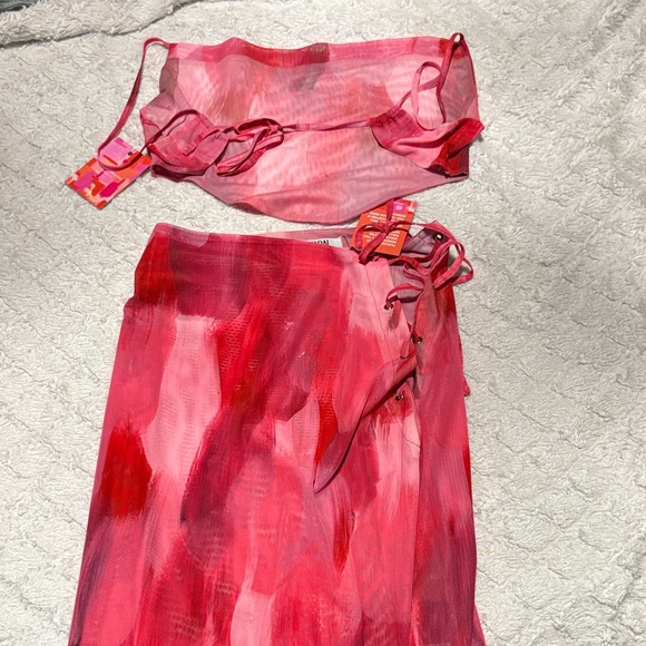 Red and Pink Two-Piece Set - Picture 2 of 4